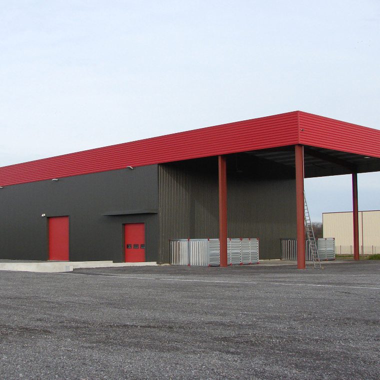 Le site de Serres-Castet vu depuis la cour